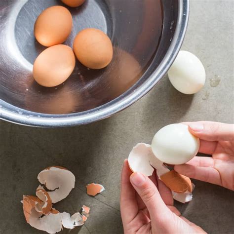 leave shells on hard boiled eggs americas test kitchen|best hard boiled egg peel.